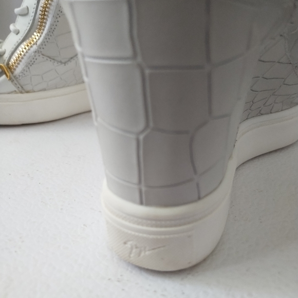 GIUSEPPE ZANOTTI  FASHIONABLE SNEAKERS - Picture 11 of 16